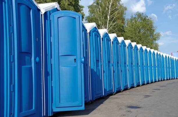 Best Luxury portable toilet rental  in Brooklyn, IA